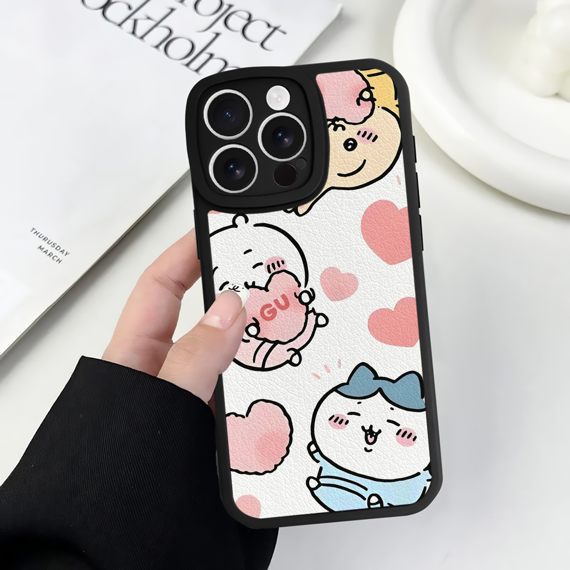 （画像用） ちいかわ Chii-kawa 【iPhone 16シリーズ対応】シリコンスマホケース（レザー調） 材質：シリコン